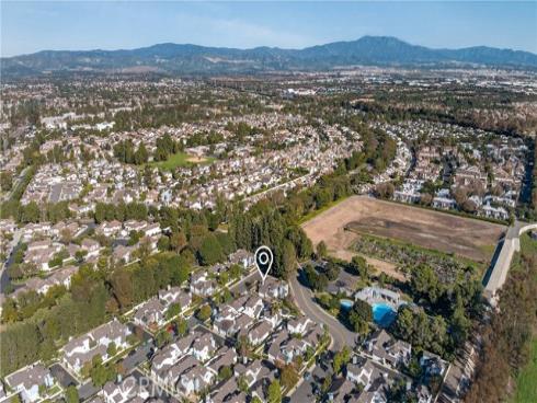 1 Summerfield 59 , Irvine, CA