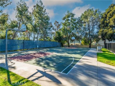 1 Summerfield 59 , Irvine, CA