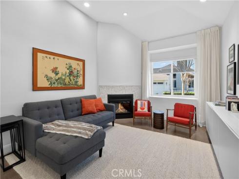 1 Summerfield 59 , Irvine, CA