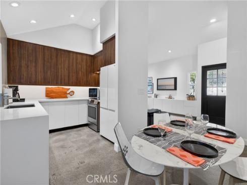 1 Summerfield 59 , Irvine, CA