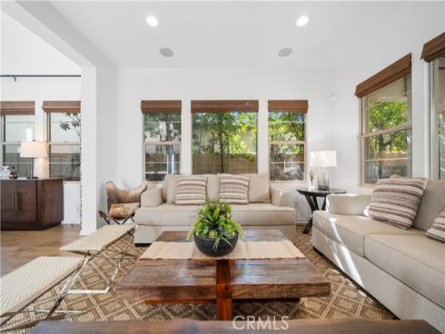 105 Newall , Irvine, CA