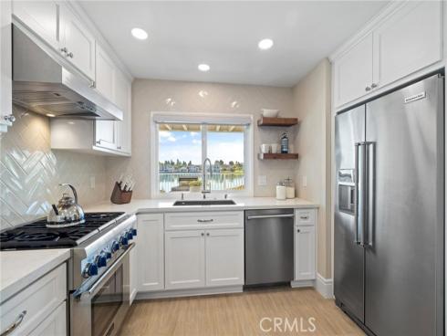 4 Rushingwind 7 , Irvine, CA