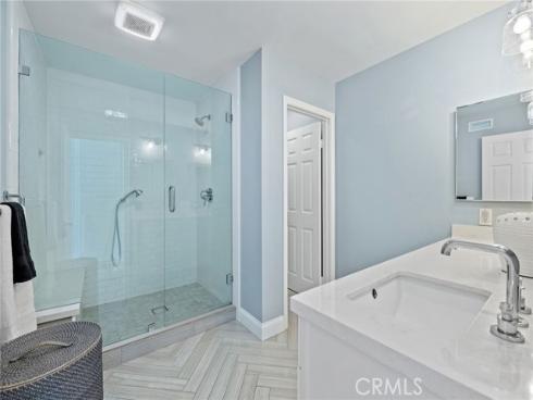 4 Rushingwind 7 , Irvine, CA