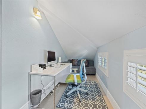 4 Rushingwind 7 , Irvine, CA