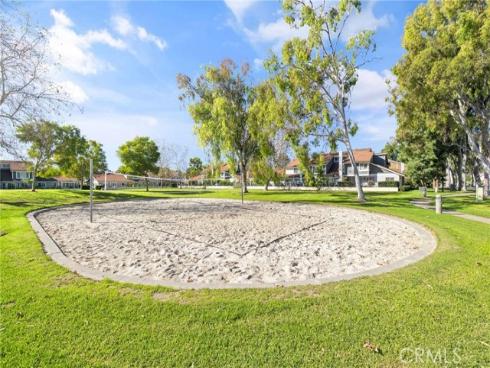 4 Rushingwind 7 , Irvine, CA