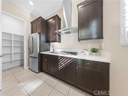 172 Newall , Irvine, CA