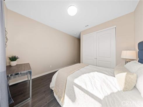 172 Newall , Irvine, CA