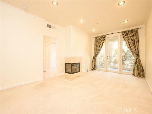 2233 Martin 311 , Irvine, CA