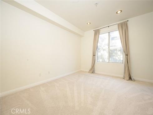 2233 Martin 311 , Irvine, CA