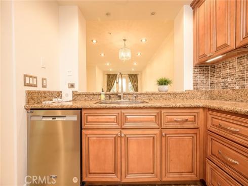 2233 Martin 311 , Irvine, CA