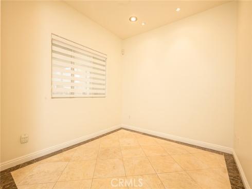 2233 Martin 311 , Irvine, CA