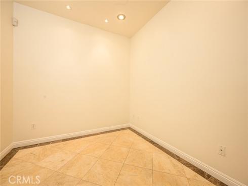 2233 Martin 311 , Irvine, CA