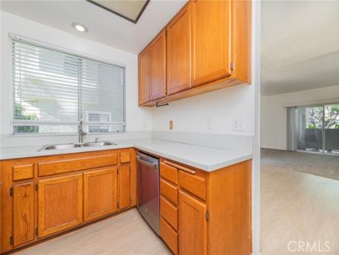 527  Springbrook  , Irvine, CA