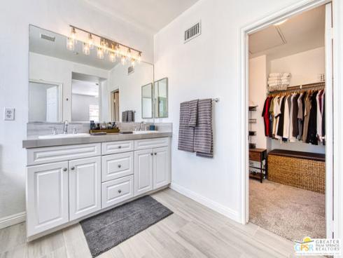 50 Vintage , Irvine, CA