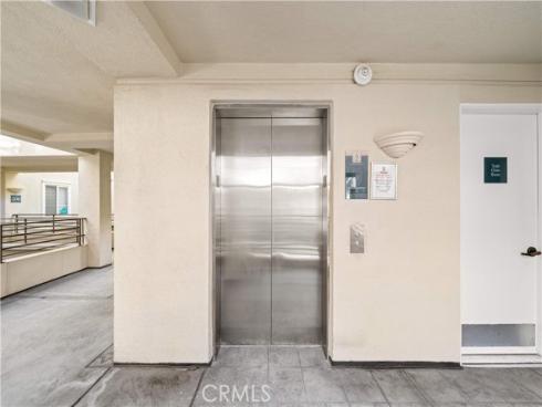 2233 Martin 204 , Irvine, CA