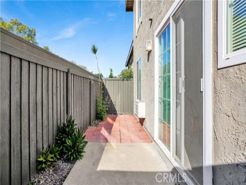 239 Streamwood , Irvine, CA