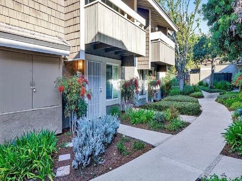 239 Streamwood , Irvine, CA