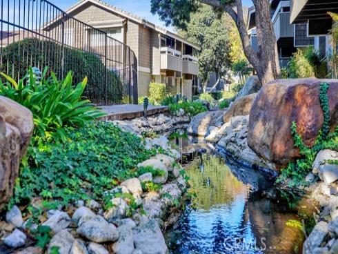 239 Streamwood , Irvine, CA