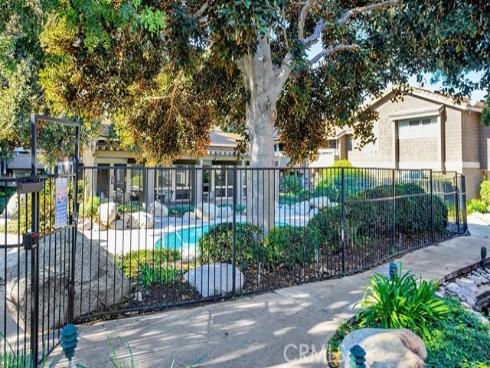 239 Streamwood , Irvine, CA