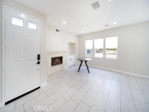 107  Sapphire  34 , Irvine, CA