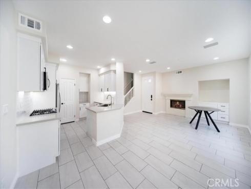 107  Sapphire  34 , Irvine, CA