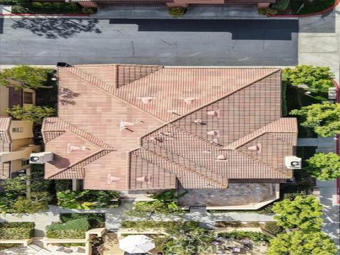 107  Sapphire  34 , Irvine, CA