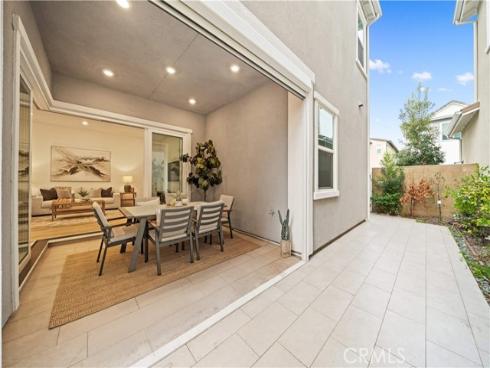 121 Yugen , Irvine, CA