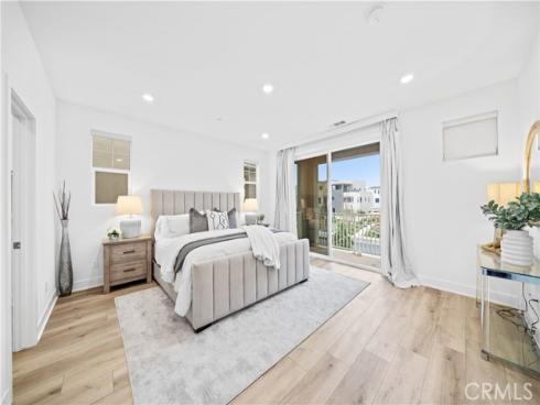 121 Yugen , Irvine, CA