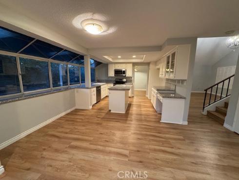 14 Wakefield , Irvine, CA