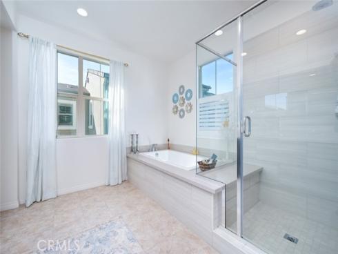 126 Brambles , Irvine, CA