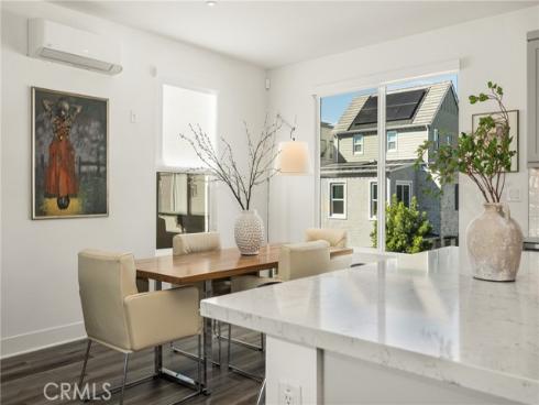 201 Lynx , Irvine, CA