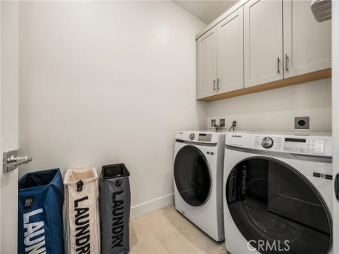 201 Lynx , Irvine, CA