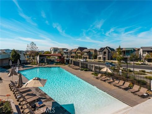 201 Lynx , Irvine, CA