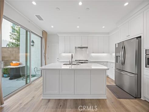 112 Sunnyside , Irvine, CA