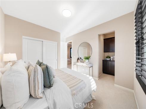 81 Strawberry Grv , Irvine, CA