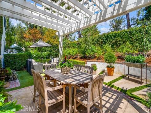 90 Winslow , Irvine, CA