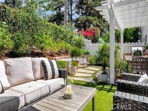 90 Winslow , Irvine, CA