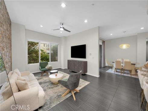 21 Gramercy 220 , Irvine, CA