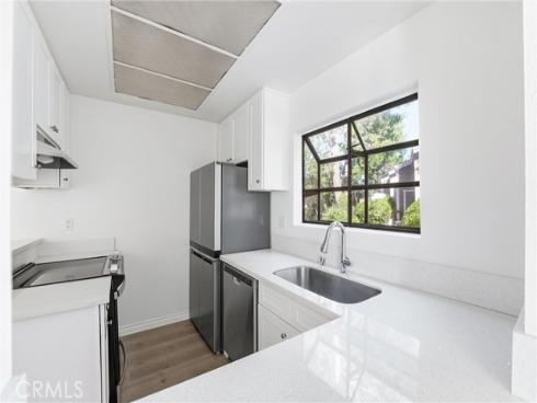 85 Lakepines , Irvine, CA