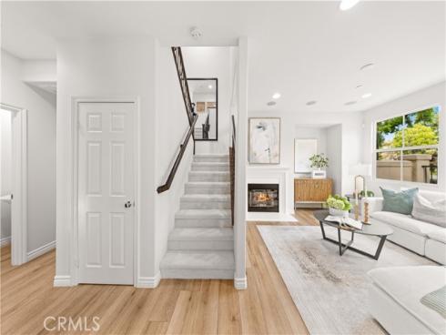 74  Trailing Vine  , Irvine, CA