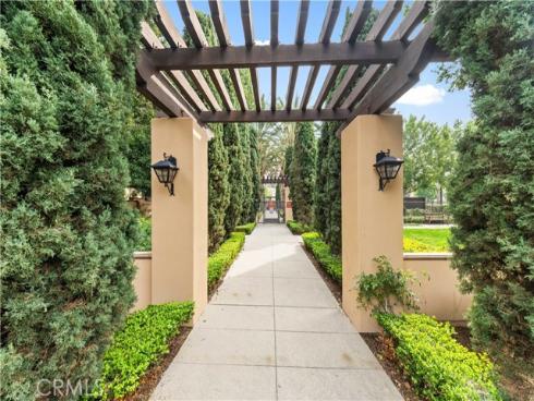 74  Trailing Vine  , Irvine, CA
