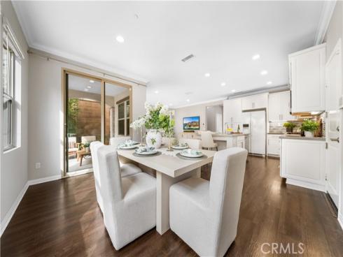 102 Yellow Pine , Irvine, CA