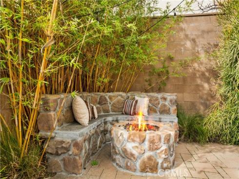 102 Yellow Pine , Irvine, CA