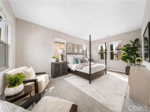 102 Yellow Pine , Irvine, CA