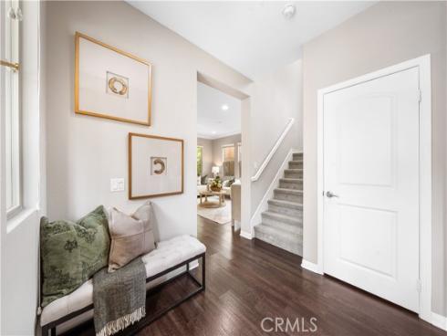 102 Yellow Pine , Irvine, CA