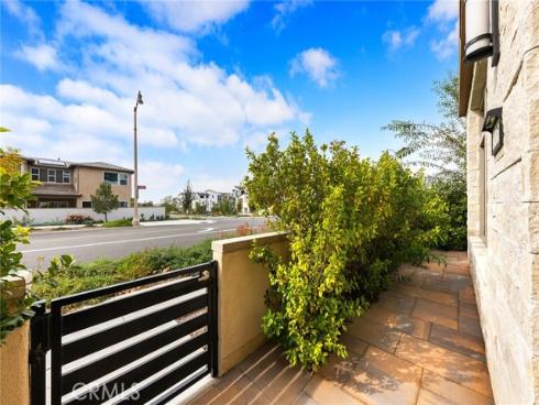 9335 Astor , Irvine, CA