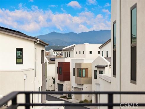 9335 Astor , Irvine, CA