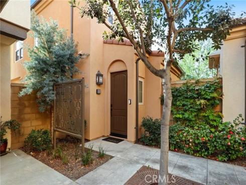 121 Excursion , Irvine, CA