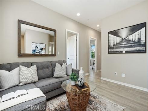 121 Excursion , Irvine, CA