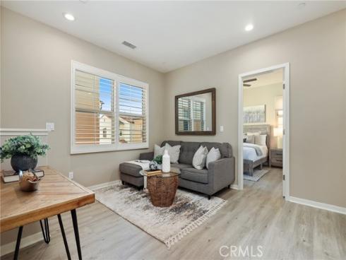 121 Excursion , Irvine, CA